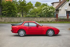 Porsche 944 Turbo - 2