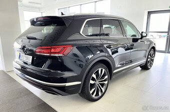 Volkswagen Touareg, 3,0 TDI 210 kW 4x4 Tiptronic top stav - 2