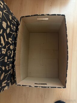 krabice IKEA - 2