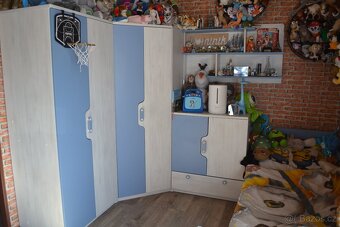 Nábytek a postel do dětského pokoje - komplet - 2
