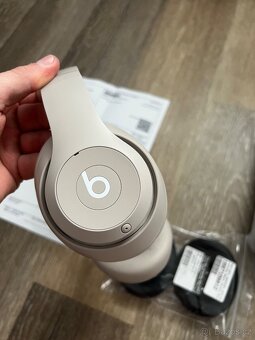 Apple Beats studio PRO - 2