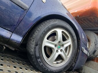 Díly z vozu Škoda octavia 1.6. 74kw ,kůže - 2