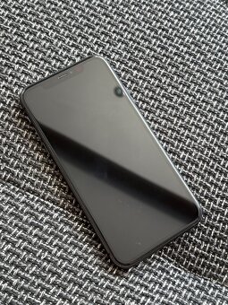 iPhone 11, 64 GB, black - 2
