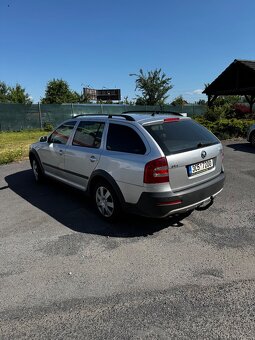 Octavia scout 2.0fsi - 2