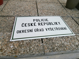 Cedule smaltovaná POLICIE s poštovným za 2.000 kč - 2