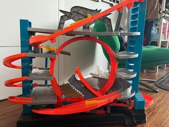 Hotwheels Ultimate Žralok - 2