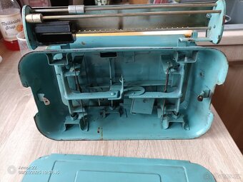 Stará kuchyňská váha - 2