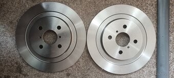 BOSCH 0 986 479 360 zadní kotouče na Toyota YARIS sada 2 ks - 2