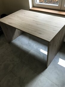 Kancelářský stůl - 2