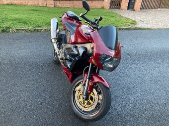 Aprilia RSV1000 Tuono - 2