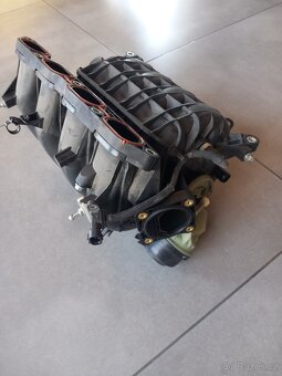 Sání motoru Toyota VERSO 2013- - 2