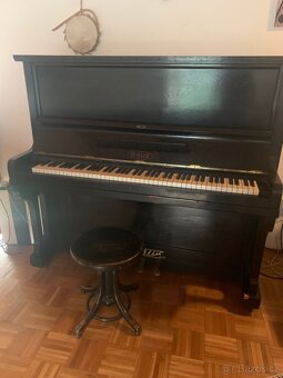 Pianino Rous – černý mat, 20. století - 2