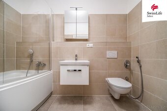 Prodej bytu 2+kk 70 m2 Moskevská, Karlovy Vary - 2