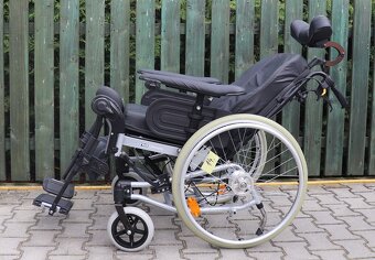014-Polohovací invalidní vozík Clematis. - 2