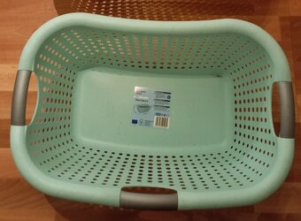 Nový koše na prádlo. - 2