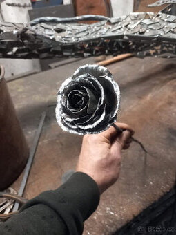 Kovaná růže - 2