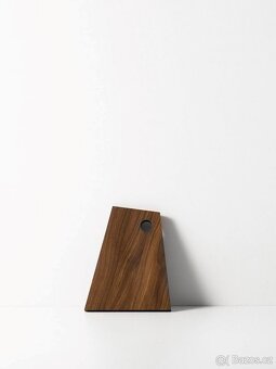 Dřevěné masivní krájecí prkno. - 2