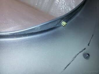 Mazda Tribute: Blatník pravý - 2