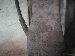 Těhlice VW Passat B5 / B5.5 - 2