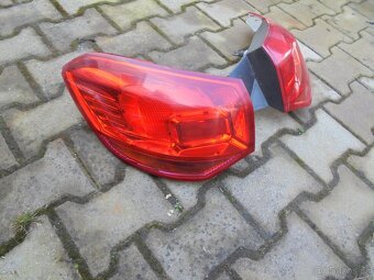 Opel astra J rok 2012 díly - 2