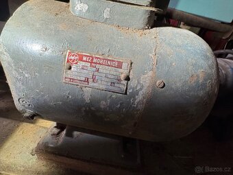 Mez elektromotor a čerpadlo - 2