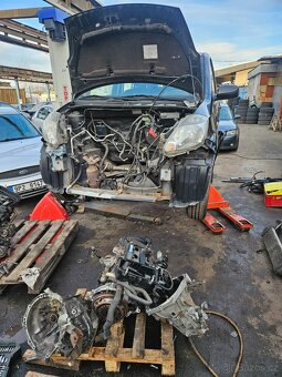 Subaru justy 1kr nahradni díly - 2