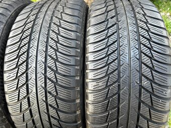 Zimní pneu 225 45 18 Bridgestone - 2