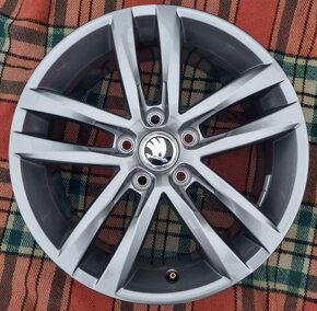 17"KRÁSNÉ NOVÉ ALU DISKY 5x112 ORI ŠKODA OCTÁVIA-3 - 2