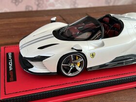 MR Collection - Ferrari Daytona SP3, 1:18 - 2