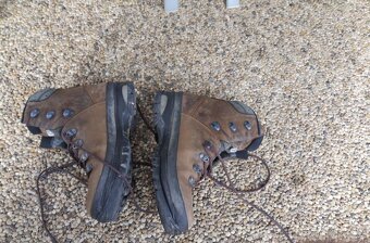 Outdoorové boty Lowa Ranger GTX (pohorky) - 2