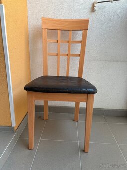 Dřevěné jídelní židle s polstrováním - 2
