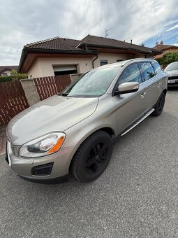 Volvo XC60 - 2