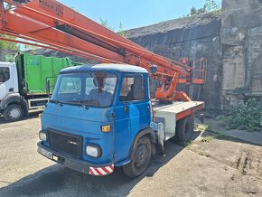 Avia MP16 montážní plošina - 2