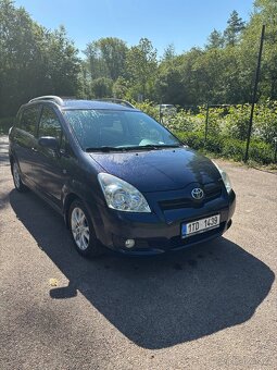 TOYOTA COROLLA VERSO 1,8 - 2