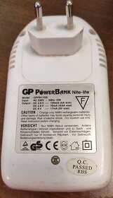 nabíječka baterií AA+AAA+9V - 2