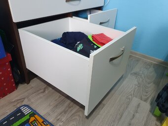 Komoda s přebalovacím pultem - 2