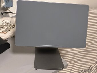 Epico magneticky stajan iPad 12.9 nebo 13” - 2