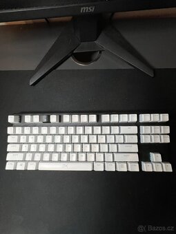 Skvělá herní klávesnice hyper x - 2