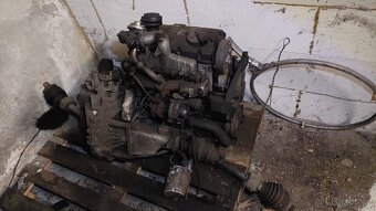 Motor VW Caddy 1.9 TDI PD 77 kW, BXE bez DPF s převodovkou - 2