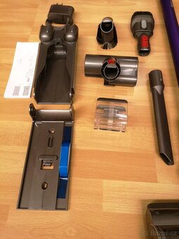 Dyson V11 Torque Drive Extra - TOP Stav - 2