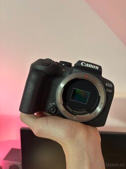 Canon eos r10 + 50mm + doplňky - 2