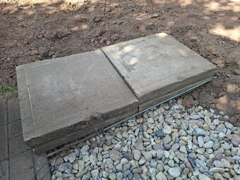 Dlaždice betonová 50x50 - 2