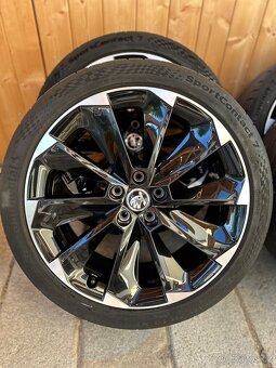 Sada kol Škoda Superb Sportline Supernova 235/40 R19 - 2