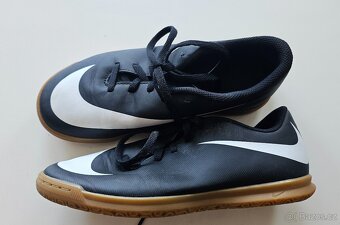 Dětské sálovky Nike vel. 36 - 2