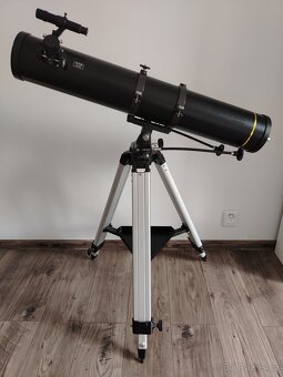 Hvězdářský dalekohled s vybavením - 2
