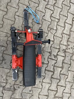 Sněžné boby skibob Čuk a Geg - 2