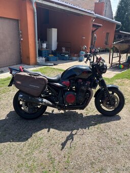 Yamaha XJR 1300 - 2