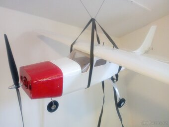 RC letadlo Cesna - 2