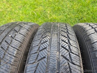 Zimní pneu Syron Everest C 225/75 R16C 121/120S - 2