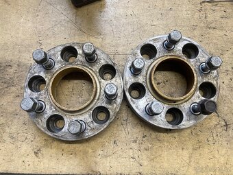 Podložky pod kola BMW 5x120 30mm H&R - 2